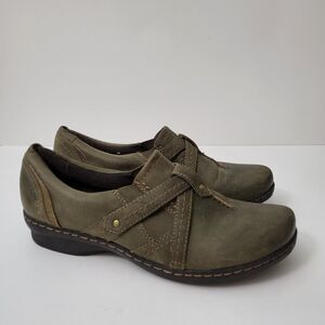 CLARKS Ideo Chilly Loafers Womens 9 M Green Leather Slip On Clogs Shoes Comfort